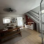 Maison Bord De En Corse