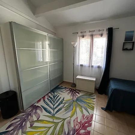 Maison Bord De En Corse Borgo (Corsica)